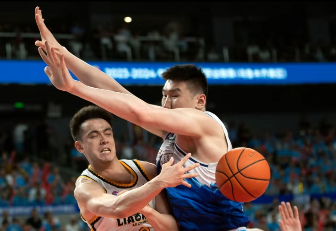 吉林队翻盘山东队，赵继伟状态火热